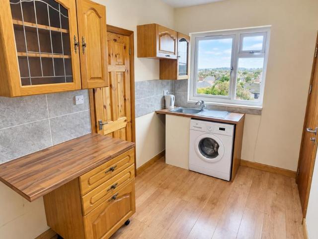 Studio for rent in Wrenthorpe, Wakefield