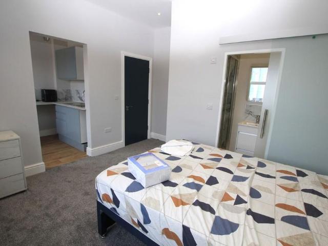 Studio for rent in Newtown, Two Mills