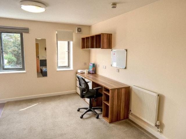 Studio for rent in Barracks, The Bridge