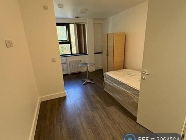 Studio for rent in Templefields, Harlow