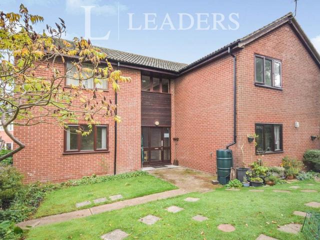 Flat for rent in Stoke Holy Cross, South Norfolk