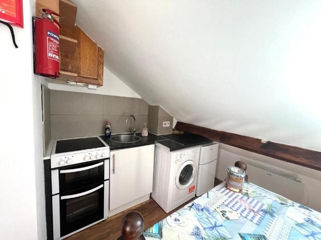 Studio for rent in London Borough of Hounslow, Greater London
