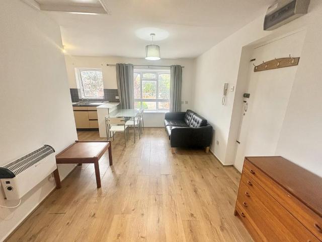 Studio for rent in Ladywood, West Midlands