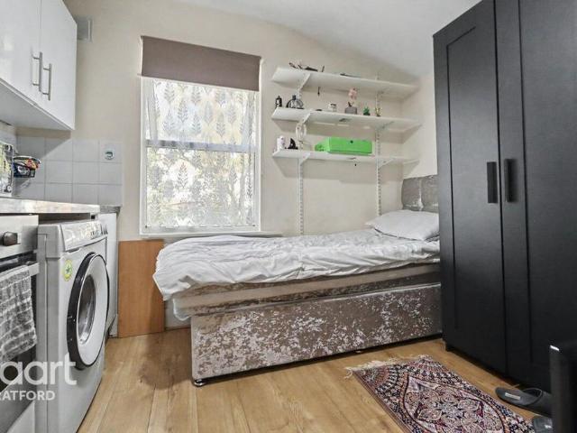 Studio for rent in Temple Mills, Greater London