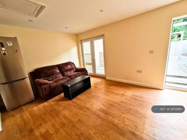 Studio for rent in St. Ives, Huntingdonshire