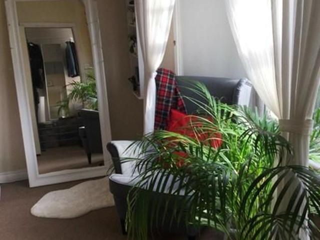 Studio for rent in Red Hill, Surrey