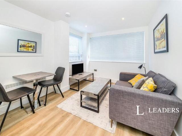 Studio for rent in Blackwell, Perryfields