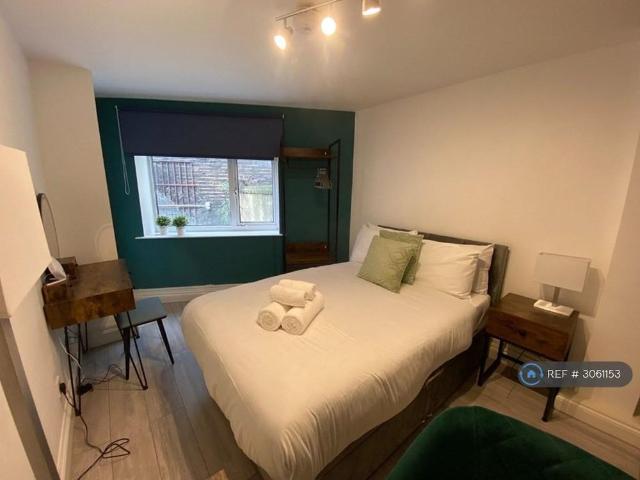 Studio for rent in London Borough of Southwark, Greater London