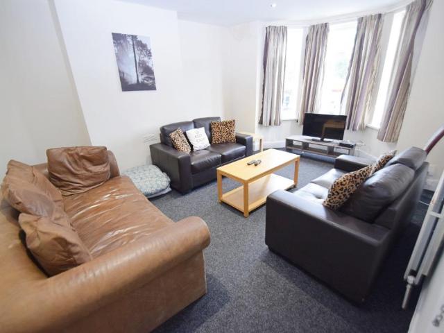 Flat for rent in Stoke, Stoke-on-Trent