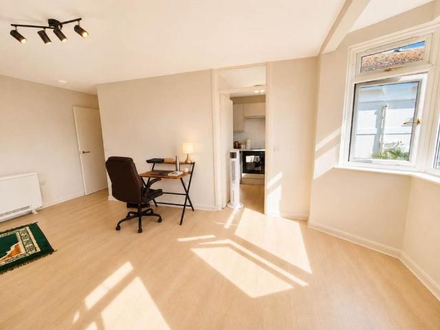Studio for rent in West Worthing, Worthing