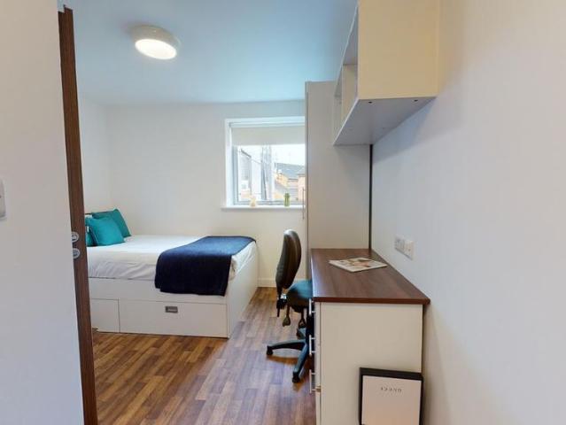 Studio for rent in Spring Park, Luton