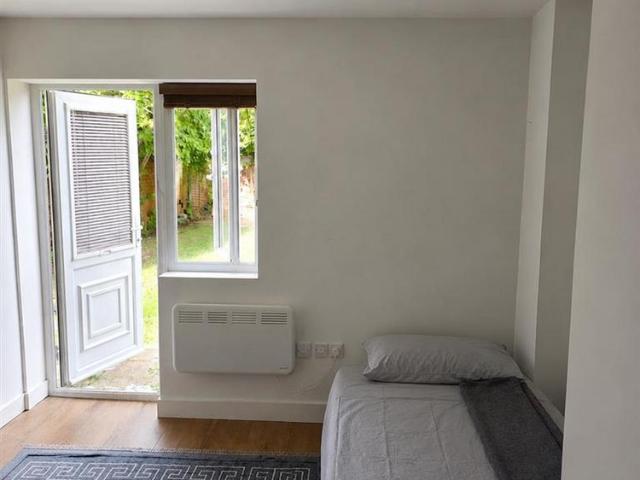 Studio for rent in Yiewsley, Greater London