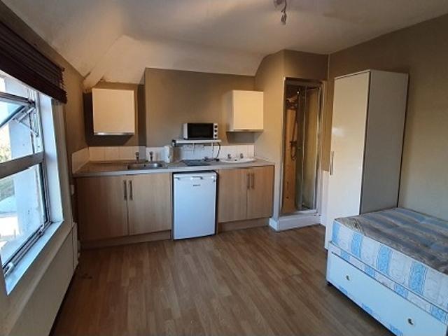 Studio for rent in London Borough of Ealing, Greater London