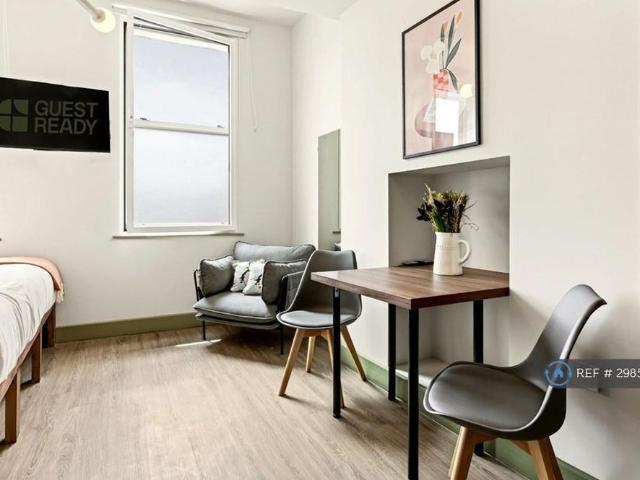 Studio for rent in Wealdstone, Greater London