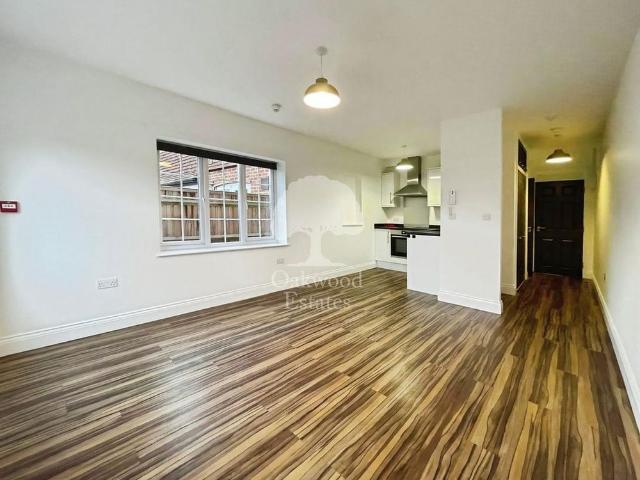 Studio for rent in Burnham, Swallow