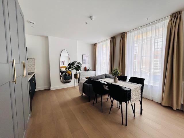 Studio for rent in Regent Quay, Oad Street