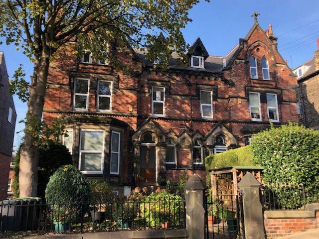 Flat for rent in Headingley Hill, Headingley