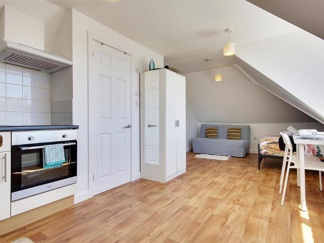 Studio for rent in West Cliff, Bournemouth