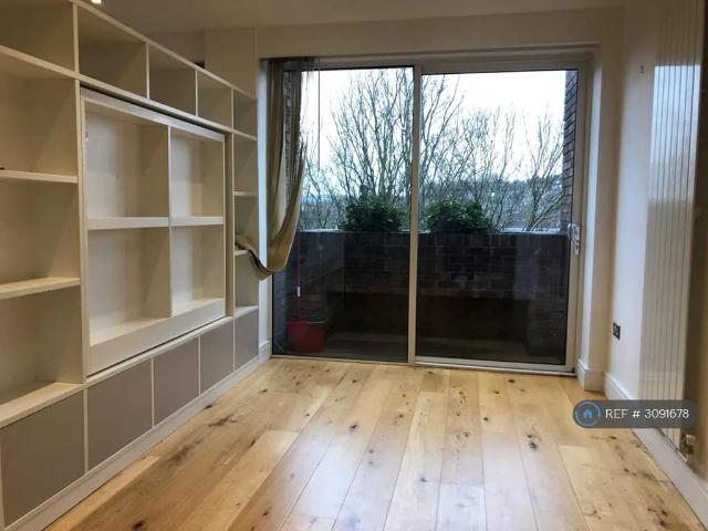 Studio for rent in London Borough of Lewisham, Greater London