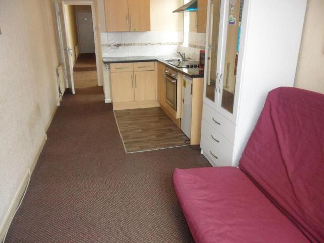 Studio for rent in Coundon