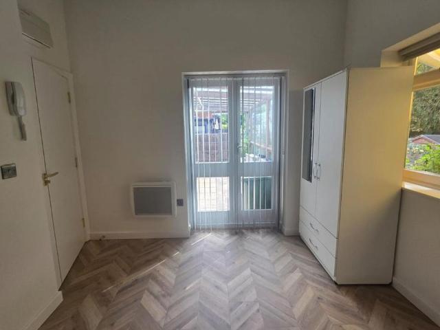 Studio for rent in South Harrow, Greater London