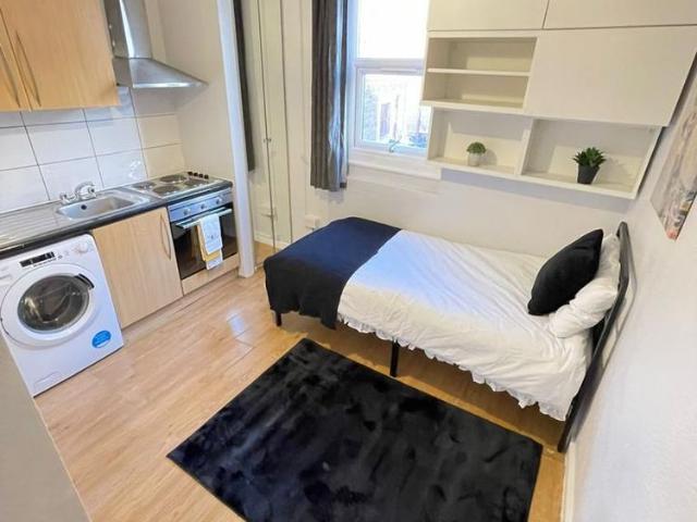 Studio for rent in South Tottenham, Greater London