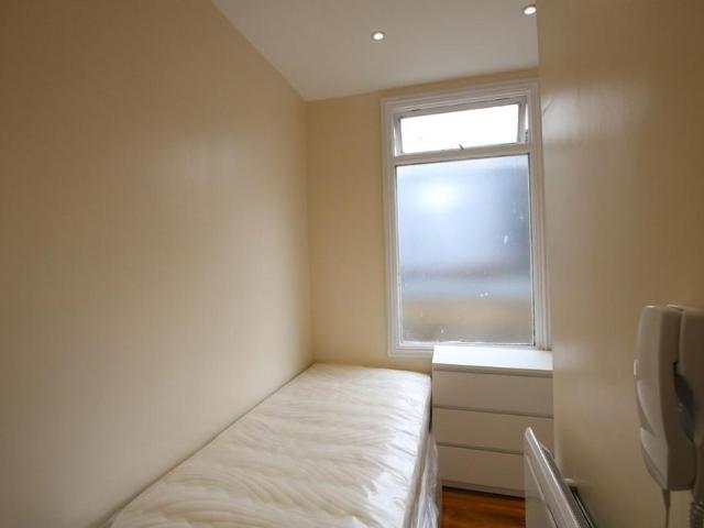 Studio for rent in Kensal Town, Greater London