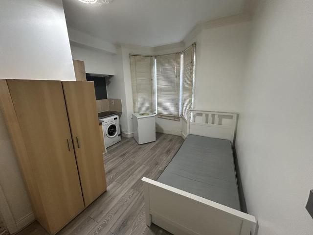 Flat for rent in Shepherd's Bush, Greater London