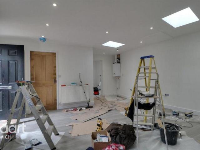 Studio for rent in The Dales, Key Street