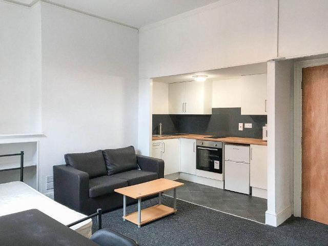 Studio for rent in Spon End, West Midlands