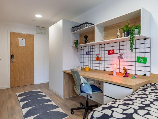 Studio for rent in Mount Pleasant, Nangreaves