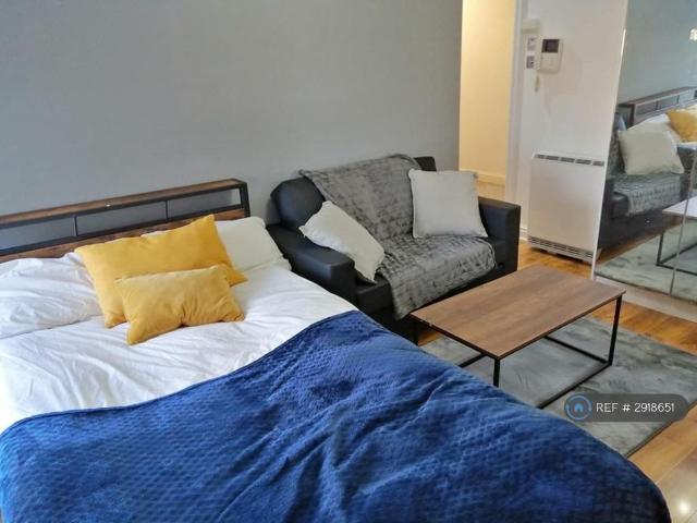 Studio for rent in Georgia, Greater Manchester