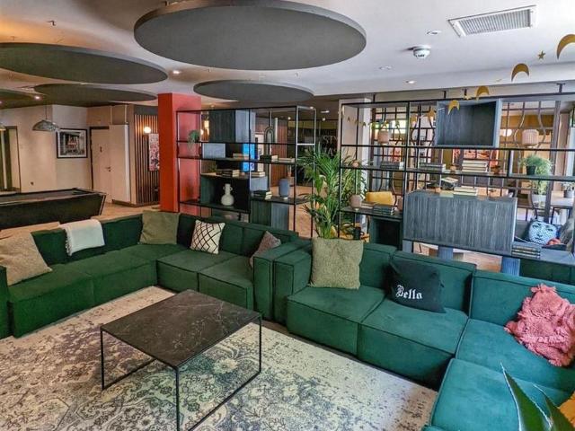 Studio for rent in Merchant City, Scotland
