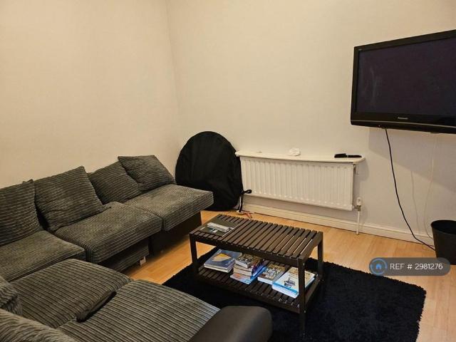 Studio for rent in Sudbury, Greater London