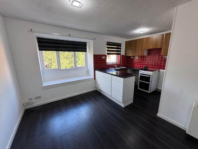 Studio for rent in West Yorkshire