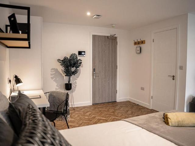Studio for rent in Ladywood, West Midlands