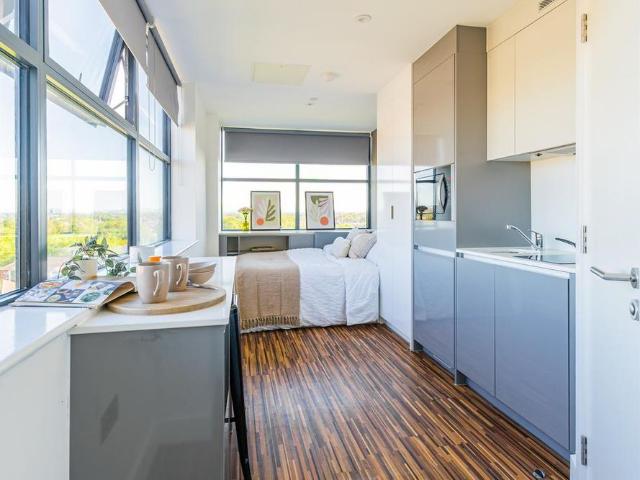 Studio for rent in Wharfside, Trafford Park