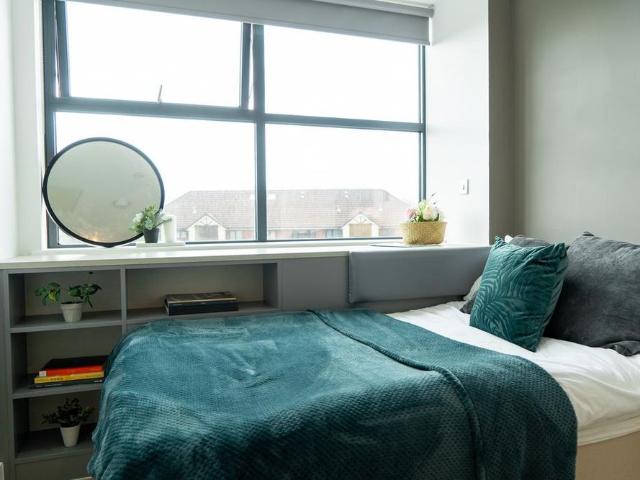 Studio for rent in Wharfside, Trafford Park