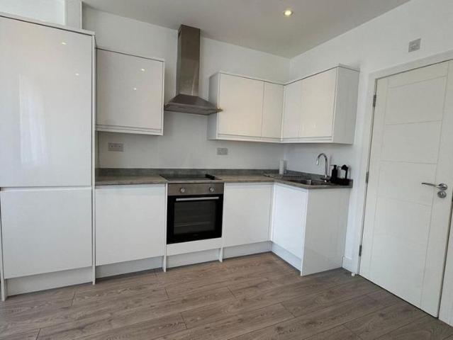 Studio for rent in Slough