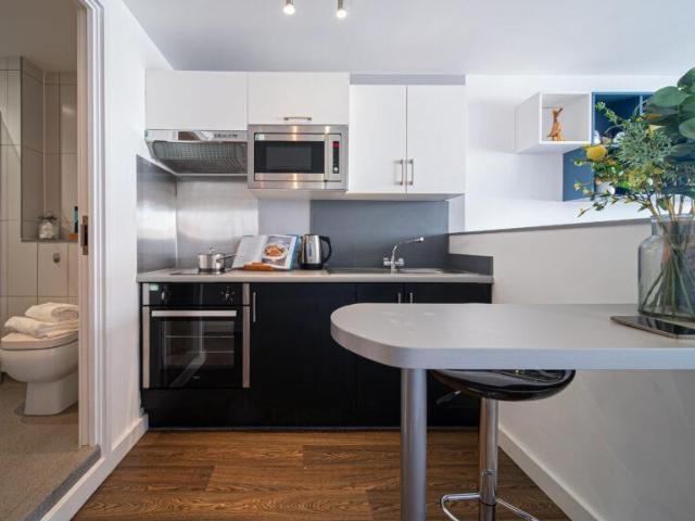 Flat for rent in Pennycomequick, Mount Wise
