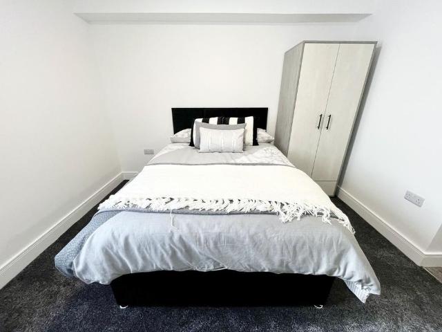 Studio for rent in Orton Malborne, Peterborough