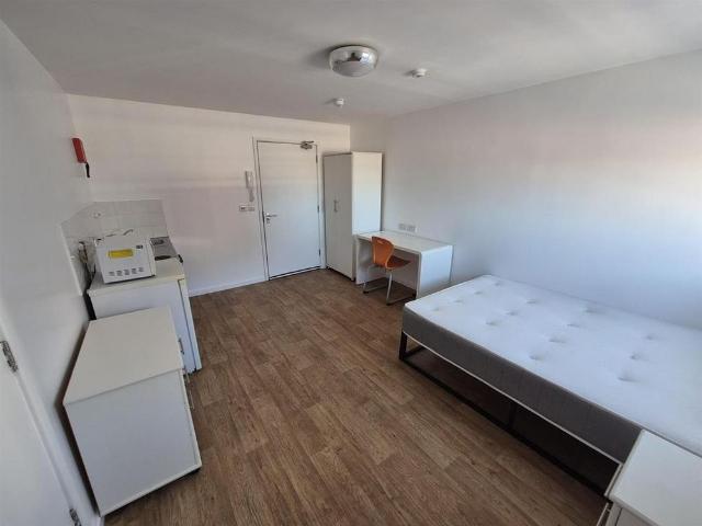 Studio for rent in West Cliff, Bournemouth
