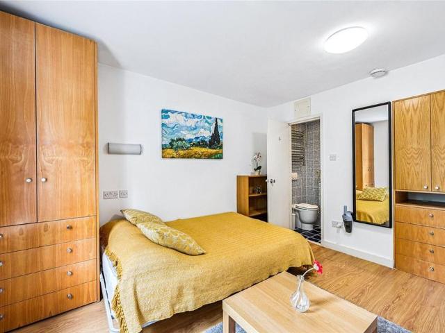 Studio for rent in Royal Borough of Kensington and Chelsea, Greater London