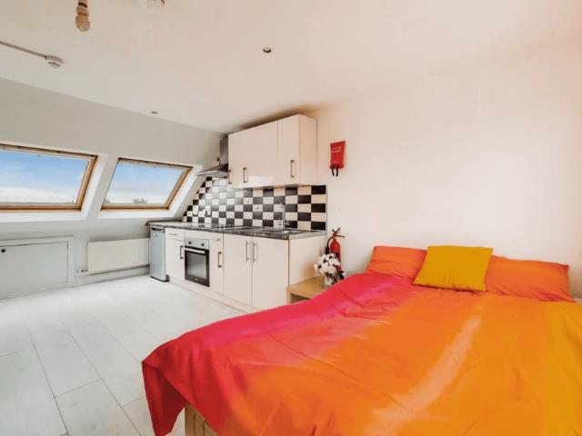 Studio for rent in London Borough of Hounslow, Isle Of Man