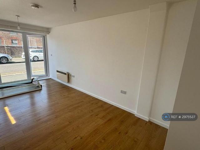 Studio for rent in Clapham, West Sussex