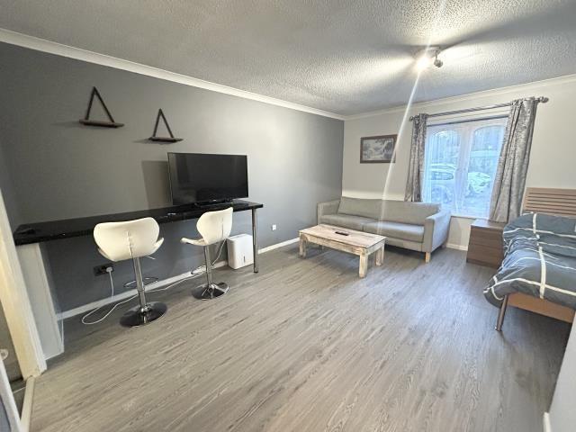 Studio for rent in Enborne, West Berkshire