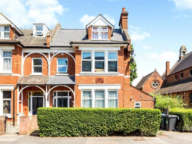 Flat for rent in Surbiton, Greater London