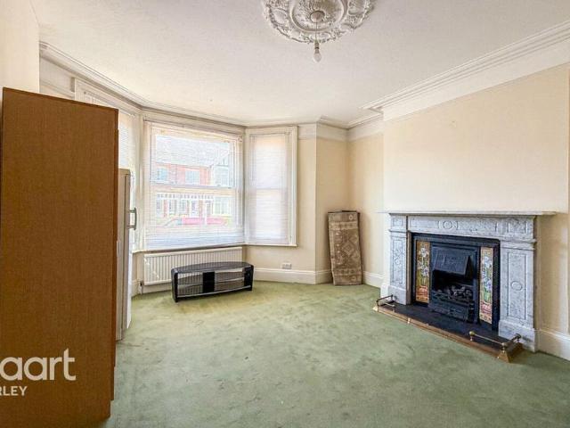 Studio for rent in Reading