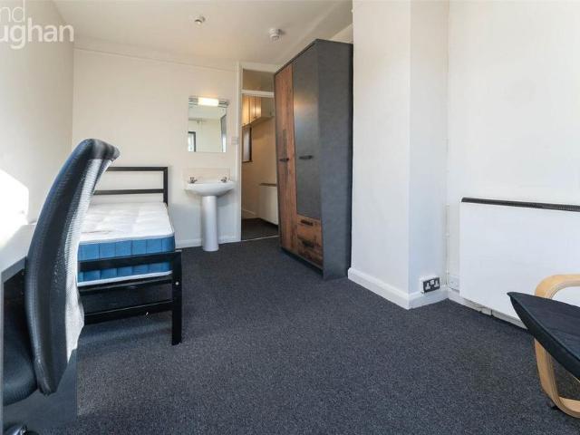 Studio for rent in Brunswick, Brighton & Hove