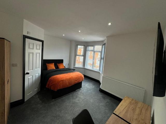 Studio for rent in Hillmorton Paddox, New Bilton